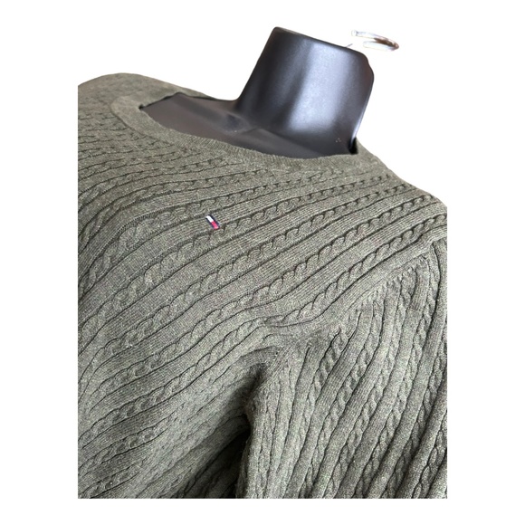 Tommy Hilfiger Sweater - Picture 2 of 2